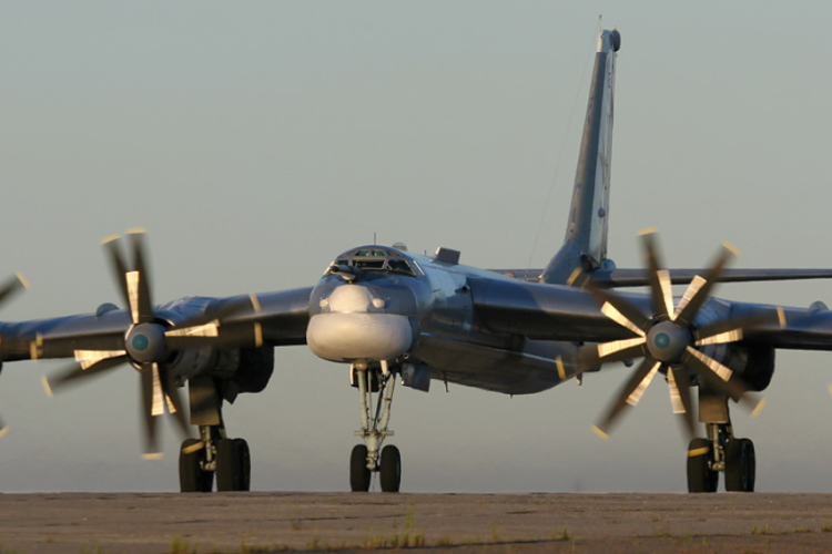 Rusia Dituding Tempatkan Pesawat Pembom Tu-95 di Tanah Papua, Benarkah Berambisi Bangun Pangkalan di Indonesia?