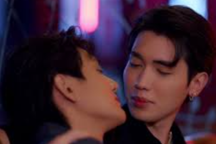 Nonton Drama BL Thailand 2 Moons: The Ambassador Episode 1-10 Sub Indo, Tarntatch dan Lomnaw Nganggur Banget
