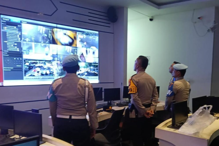 Suami Pergoki Guru SMP di Hotel Pekanbaru Viral di Medsos: Antara Dia atau Saya yang Mati!