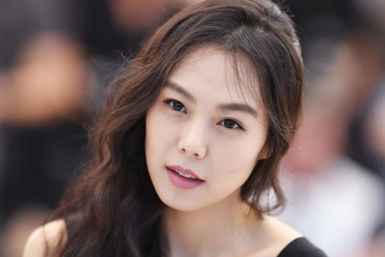 Kim Min Hee Antara Menjadi Ibu Atau Akting, Ungkap Prioritas Hidupnya Saat Ini