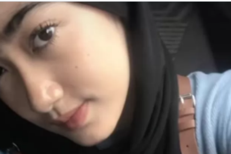 Link Video Viral Syakirah Tiktoker Hijab Sexy Diburu Netizen di Telegram, X Twitter, Hingga Tiktok, Gercep Sebelum Dihapus!