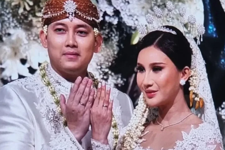 Siapa Chika Yenalovy? Resmi Menikah dengan Kasespri Rizky Irmansyah Hingga Dihadiri Prabowo dan Jokowi